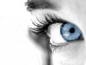 eye 300x225 30 фактов про глаза и зрение