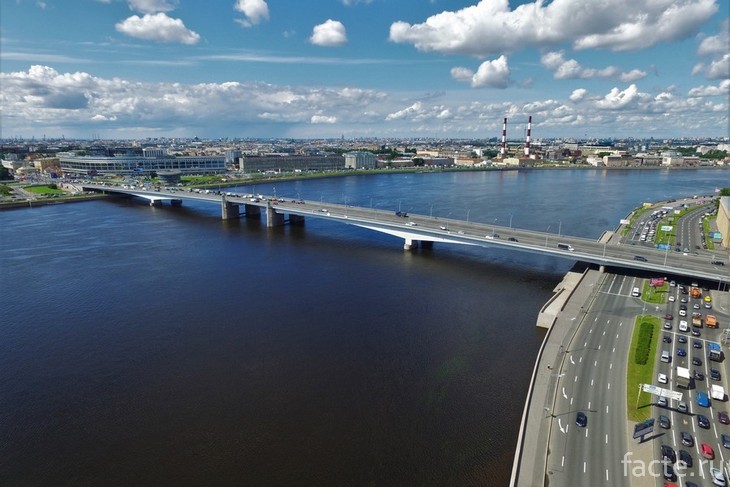 Александра Невского мост