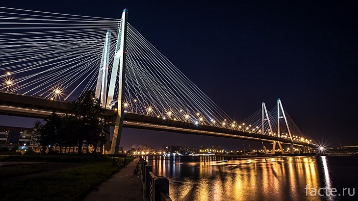Большой Обуховский мост ночью