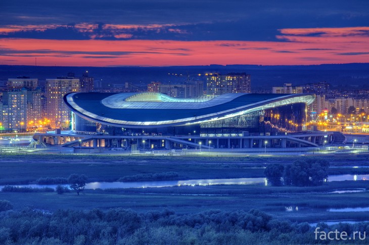 Казань Арена ночью