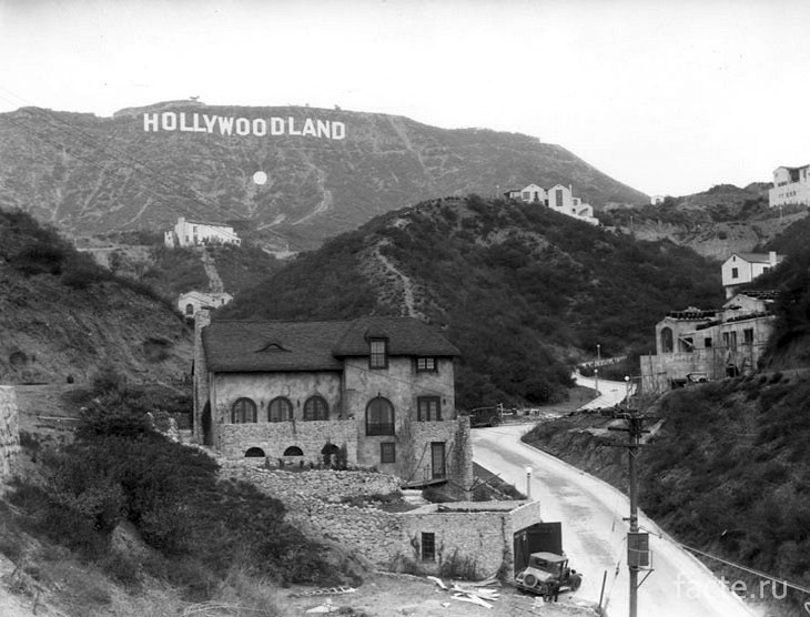  Hollywoodland