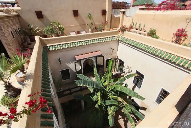Марокко. Дворец в Марракеше